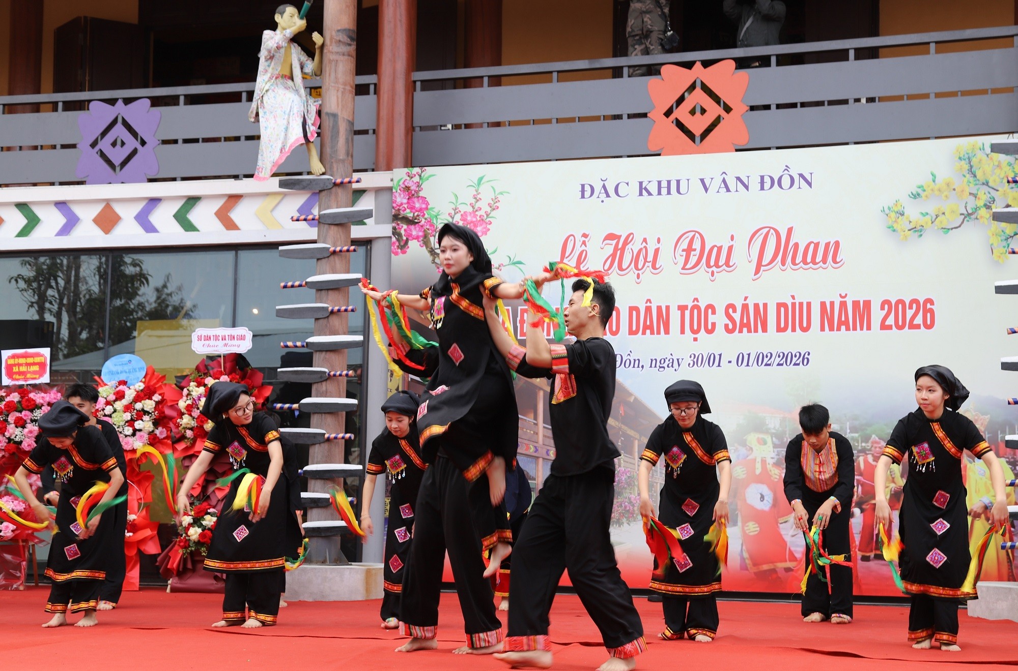 5-chuong-trinh-van-nghe-2-1770027060 5-chuong-trinh-van-nghe-2-1770027060.jpg