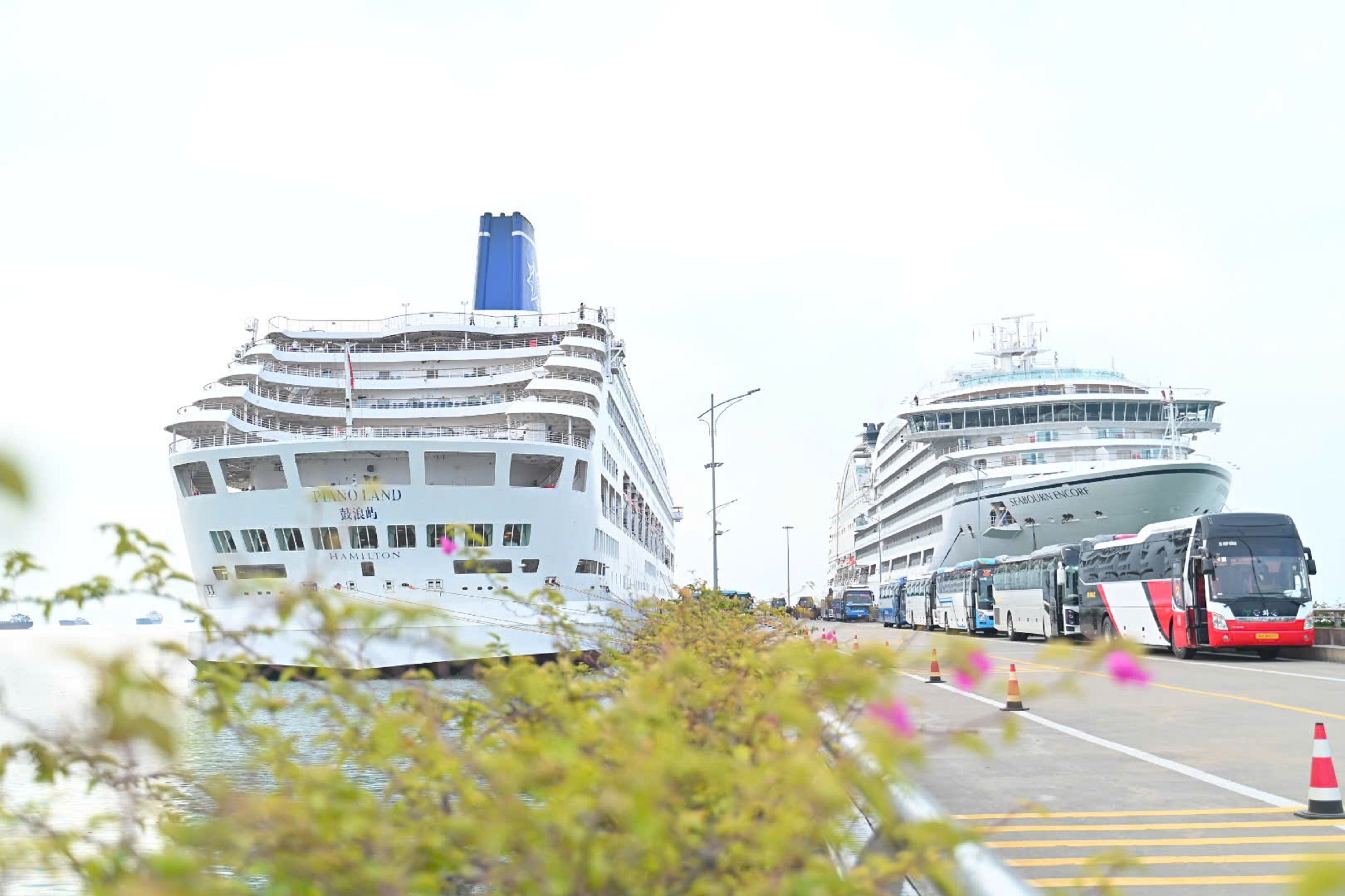 xong-cang-ha-long-2-1771844463 xong-cang-ha-long-2-1771844463.jpg