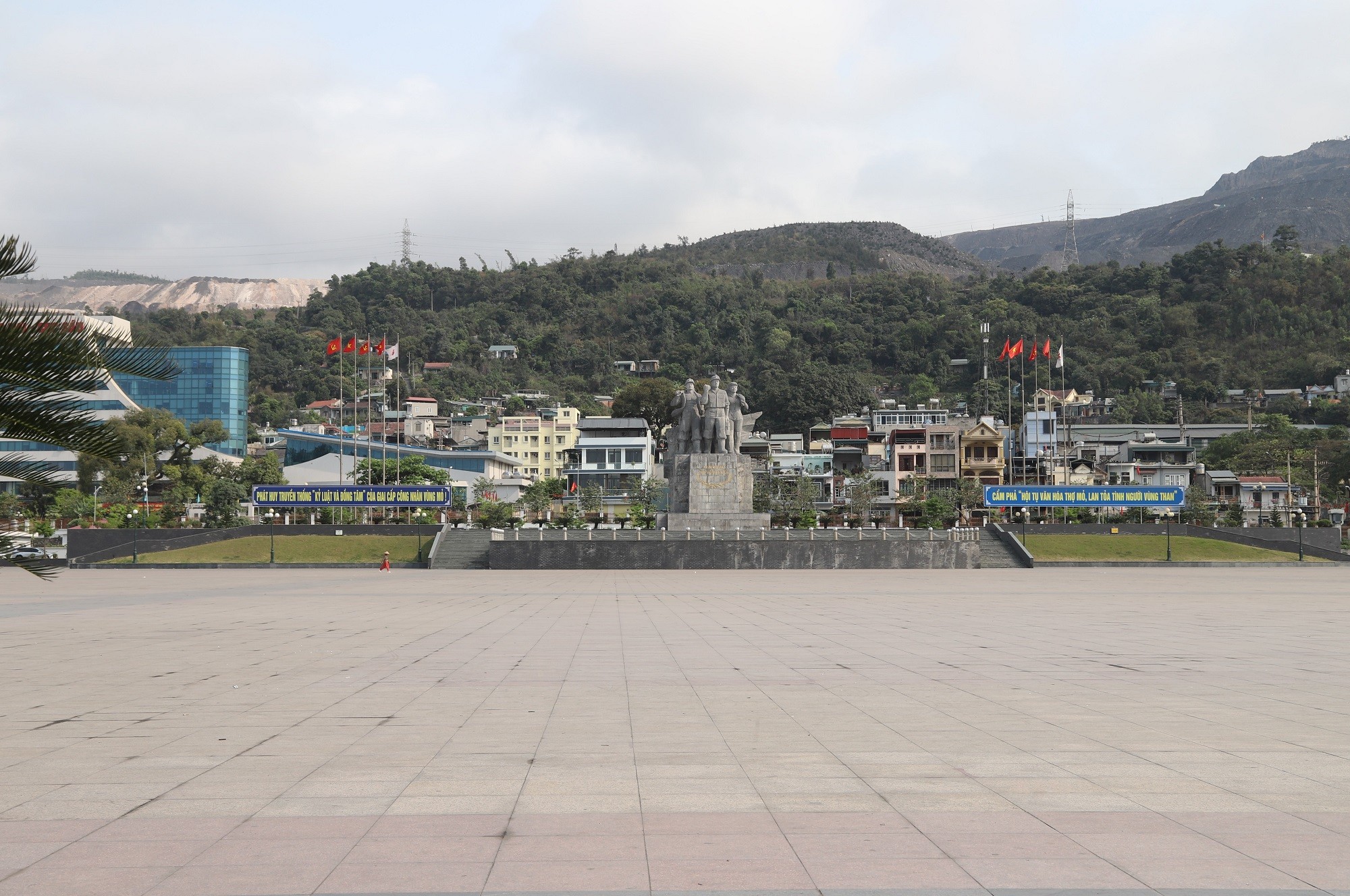 1-quang-truong-1211-1774109008 1-quang-truong-1211-1774109008.jpg
