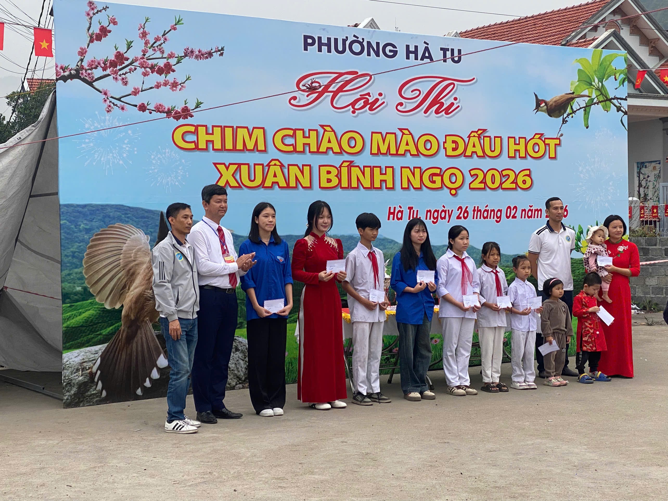 11-tang-qua-hoc-sinh-1772283186.jpg