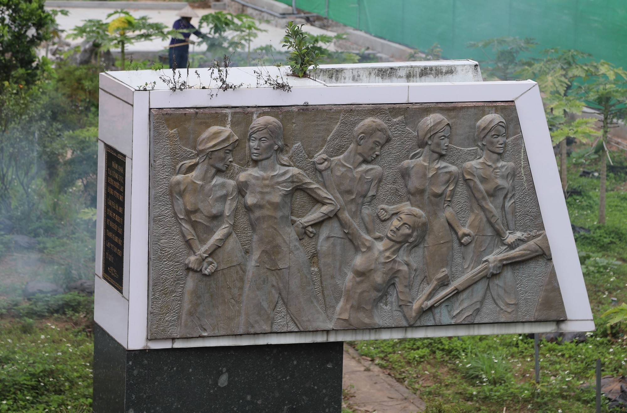5-khu-di-tich-vung-duc-2-1774109125 5-khu-di-tich-vung-duc-2-1774109125.jpg