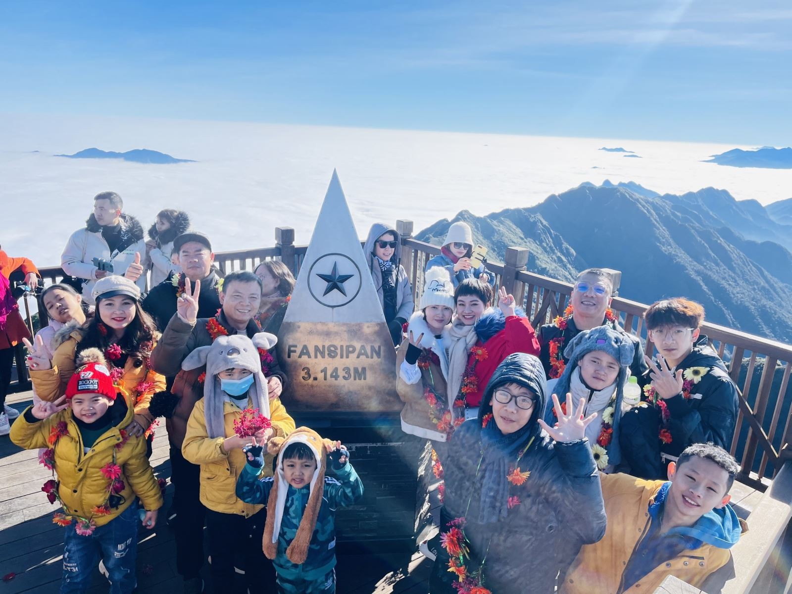 sapa-don-doan-khach-dau-tien-2021-2-2-1777614383 sapa-don-doan-khach-dau-tien-2021-2-2-1777614383.jpg