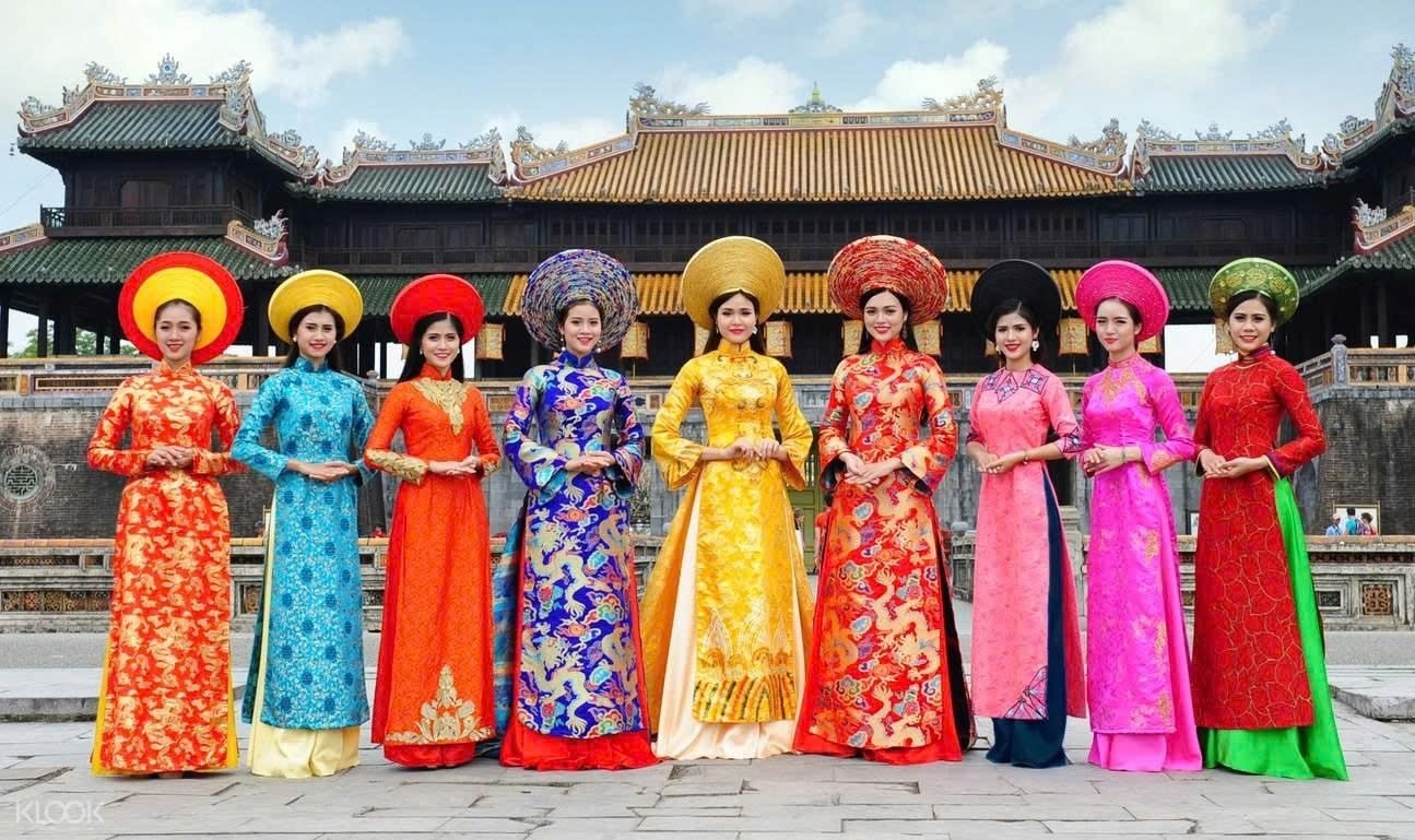 su-kien-ao-dai-hue-3-1780932552 su-kien-ao-dai-hue-3-1780932552.jpg