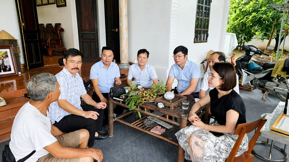 den-gia-dinh-1786200222.png